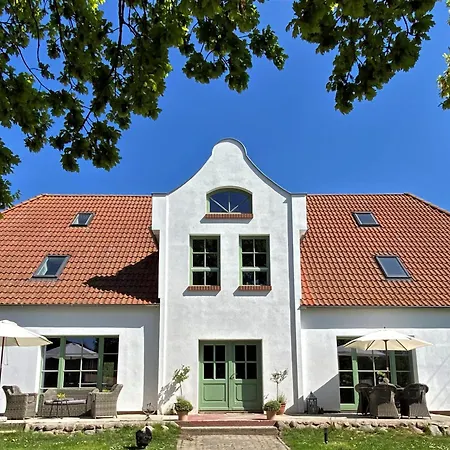 בית חווה Gutshaus Kranichflug *